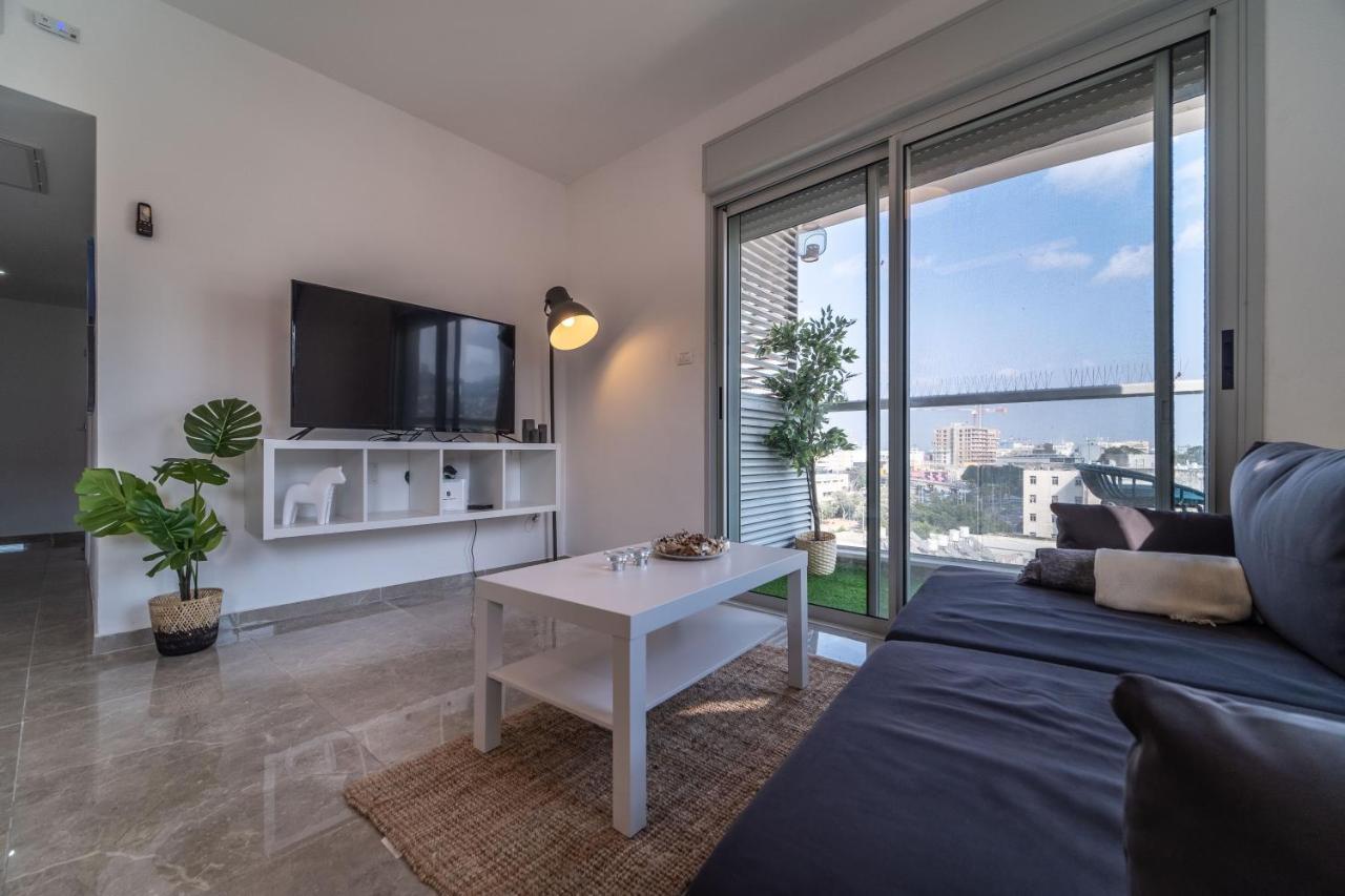 Port City Haifa - German Colony Luxurious 2 Bdrms Apt מראה חיצוני תמונה